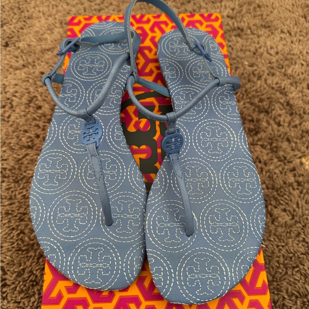NWT Tory Burch Emmy Thong Sandals Size 7.5